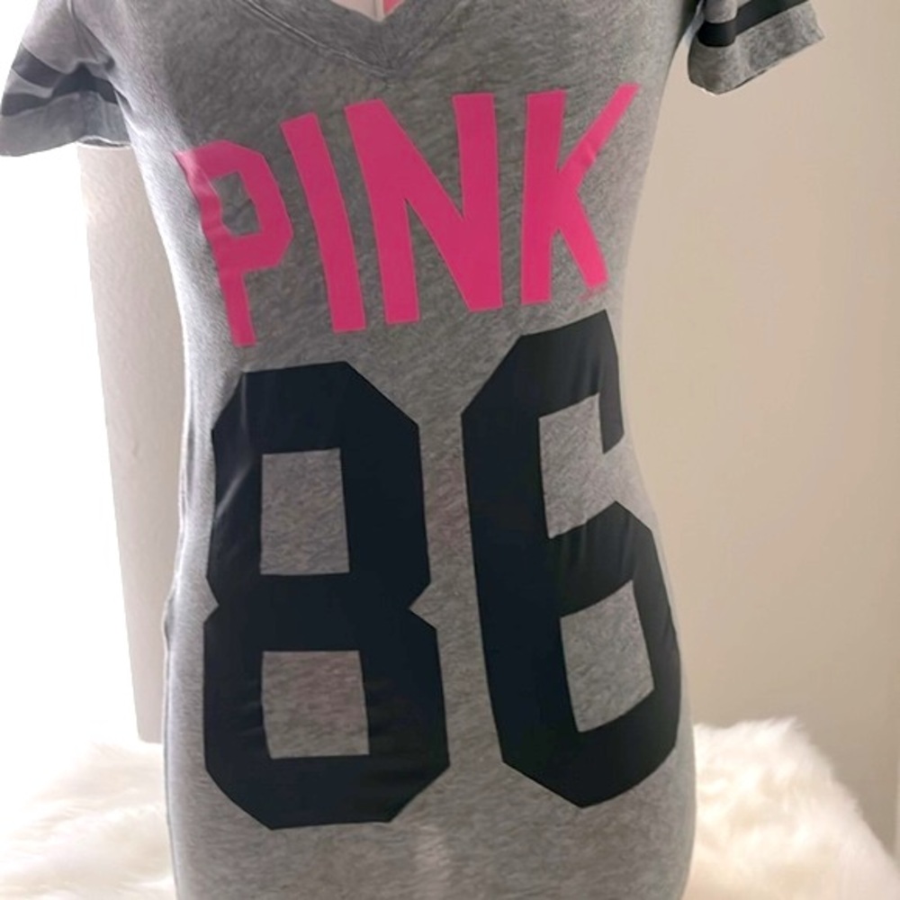 Victoria’s Secret PINK T-Shirt “PINK 86”Like New Excellent Condition - Picture 2 of 7